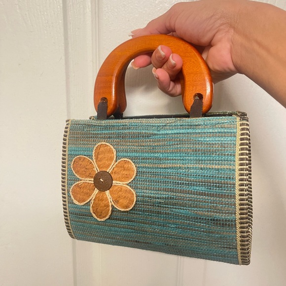 Beautiful boho mini purse. Adorns for Saturday shenanigans! Wood Handle!  🌺🌺 - Picture 3 of 3